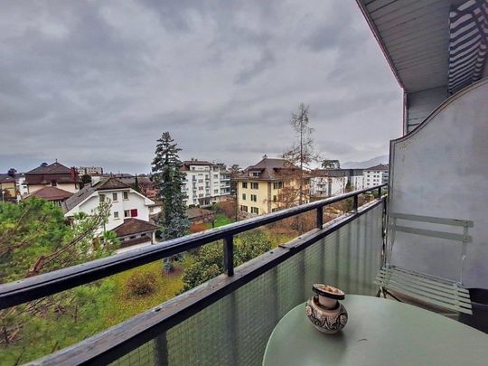Bel appartement de 3 pièces au 2ème étage proche de toutes les commodités - Photo 1