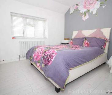 3 bedroom property to rent in Watford - Photo 5