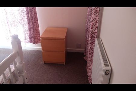 Room in a Shared House, Nubia Way, BR1 - Photo 2