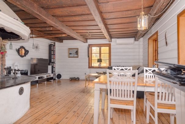 Torslunda, Tierp - Photo 1