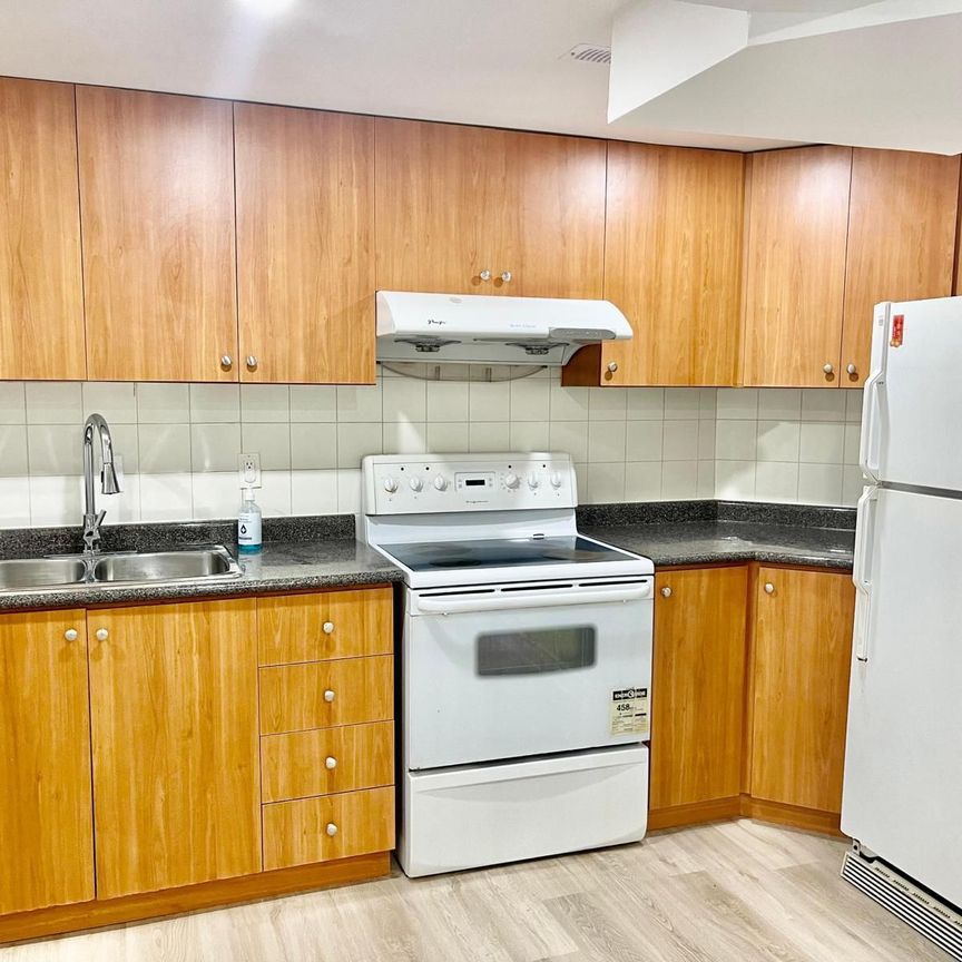 For Lease - 19 Devonshire Avenue Unit# Lower, Markham, Ontario - Photo 1