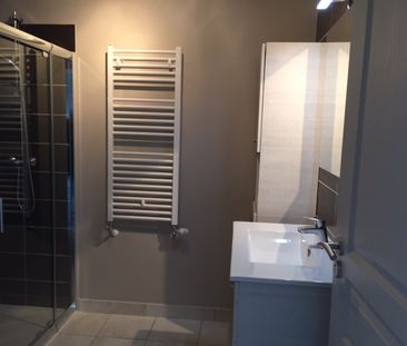 Location Appartement 2 pièces 36m² - Photo 3