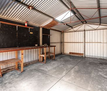 Neat & Tidy Home in Prime Location – Close to Marion Shopping Centre! - Photo 6