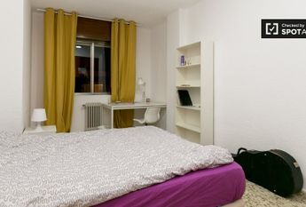 granada, Andalusia 18004