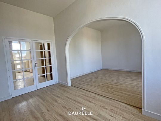 Location Appartement 3 pièces 80m² CHATEAURENARD 13160 - Photo 1