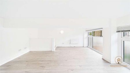 Carnarvon Road, South Woodford, London, E18 - Photo 2