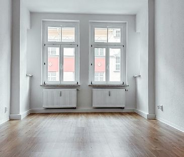 gemütliche Altbauwohnung mit Balkon - Photo 1