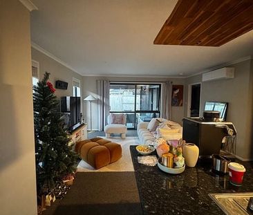 Cozy 3 bedrooms 2 bathroom house - Photo 4