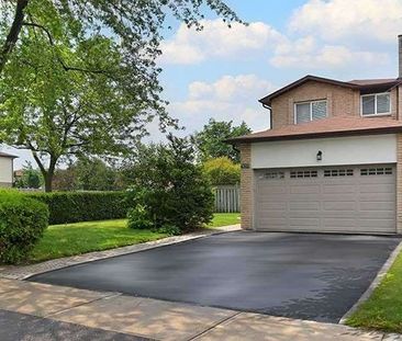 For Lease - 4302 Shelby Crescent, Mississauga, Ontario - Photo 3