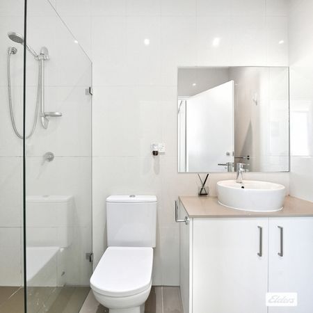 4/6 Moore Street, Bondi NSW 2026 - Apartment For Rent | Domain - Photo 5