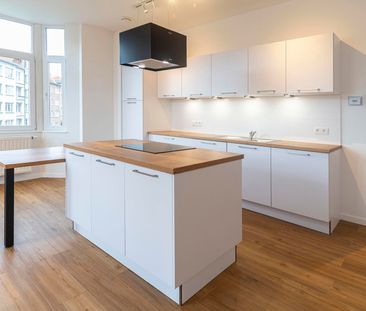 Magnifique appartement entièrement rénové avec balcon à 1180 Uccle - Photo 3