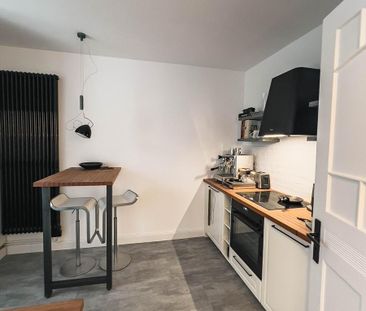 Voll ausgestattet, sonnendurchflutet mit Blick auf die Elbe – Erstb... - Photo 6