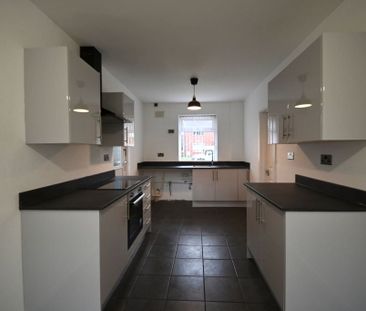 Hazel Avenue, Auckley - Photo 1