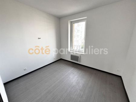 APPARTEMENT NON MEUBLÉ DE TYPE 3 AVEC BALCON - Photo 2