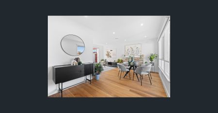 Beautifully Renovated Family Home with Alfresco Entertaining in Prime Cheltenham Location - Photo 4