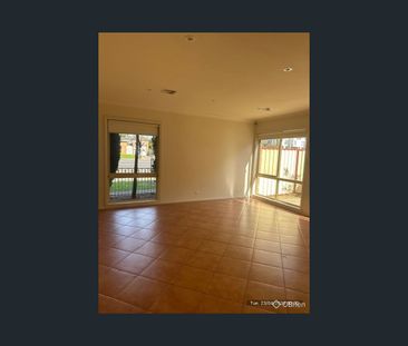 42 Pyke Street, Werribee, Vic 3030 - Photo 4