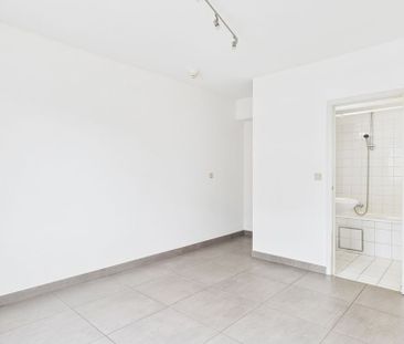 Appartement te huur in La Louvière voor € 625 met 1 slaapkamer - Photo 3
