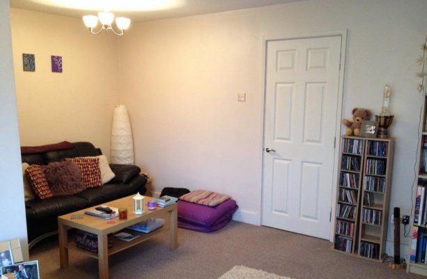 2 Bedrooms 7 Wensleydale Court - Photo 1