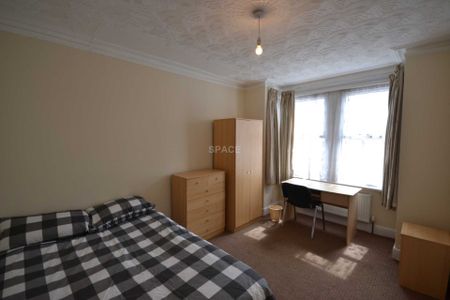 Price £3,300 pcm - Available 06/07/2026 - Furnished - Photo 5