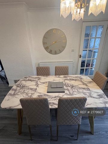 3 bedroom terraced house to rent - Photo 2