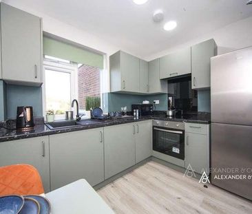 Benning Avenue, Dunstable, Bedfordshire, LU6 - Photo 5