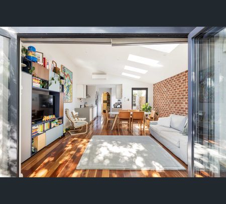 143 Womerah Avenue, Darlinghurst, NSW 2010 - Photo 2