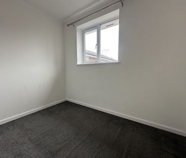 2 Bedroom - Photo 3