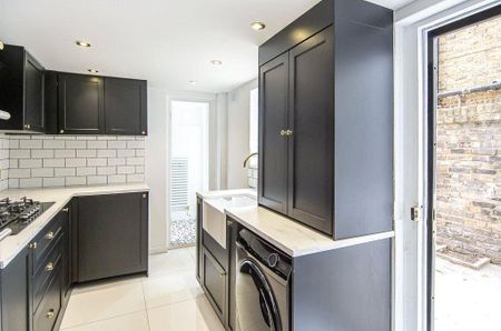 6 bedroom terraced house to rent - Photo 3