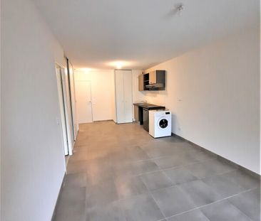 Location Appartement 2 pièces 43m² LORMONT 33310 - Photo 2