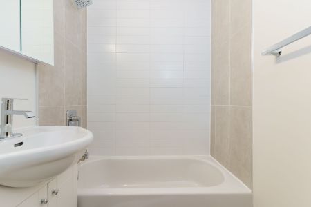 For Lease - 1220 Bayview Avenue Unit# 303, Toronto, Ontario - Photo 4