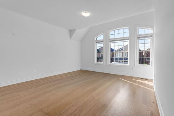 For Lease - 23 Bermondsey Way, Brampton, Ontario - Photo 1