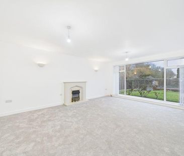 3 bedroom detached bungalow to rent - Photo 2