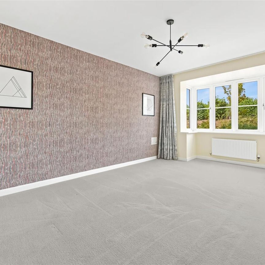Alexander Road, Keynsham, Bristol - Photo 1