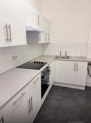 1 Bed Flat, Warren Drive, CH45 - Photo 4