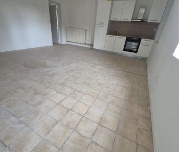 Location Appartement 4 pièces 81m² CAUDRY 59540 - Photo 2