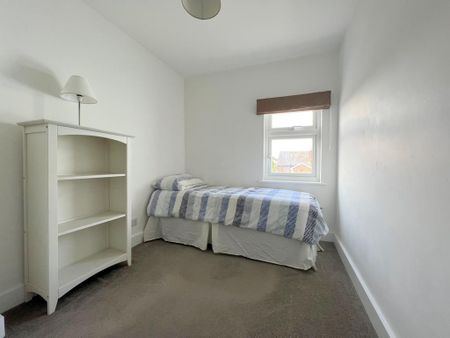 3 bedroom terraced house to rent - Photo 5