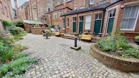 2 Bedroom Town House - Photo 3