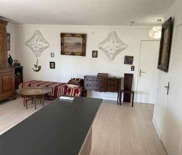 Location Appartement 3 pièces 68m² MARSEILLE 8ème - Photo 3