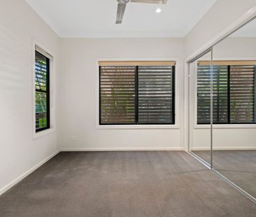 Spacious townhouse in the heart of Morningside - Photo 3