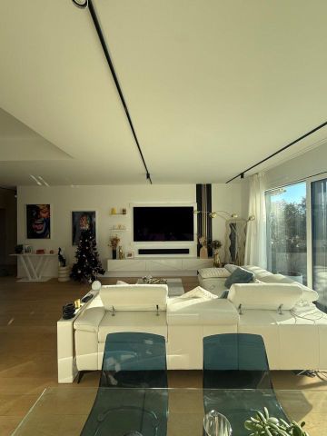 For rent – Beautiful 3.5 room apartment with garden in La Croix-sur-Lutry - Photo 4