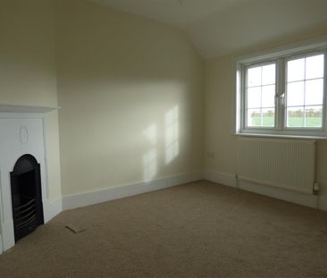 Hillside Cottages, Faussett Hill, Street End - Photo 6