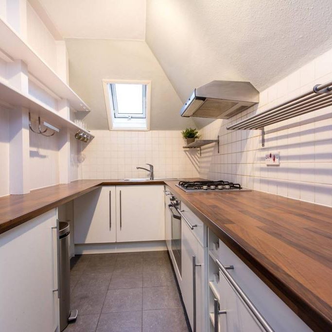 2 bedroom flat to rent - Photo 1