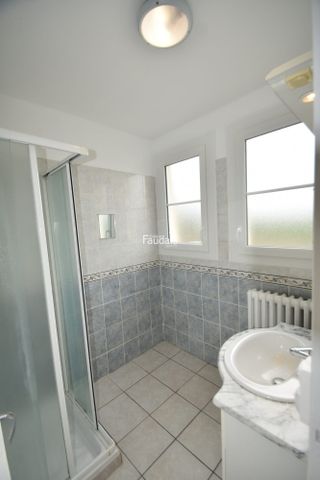 Location Maison 4 pièces 65m² ST LO 50000 - Photo 3