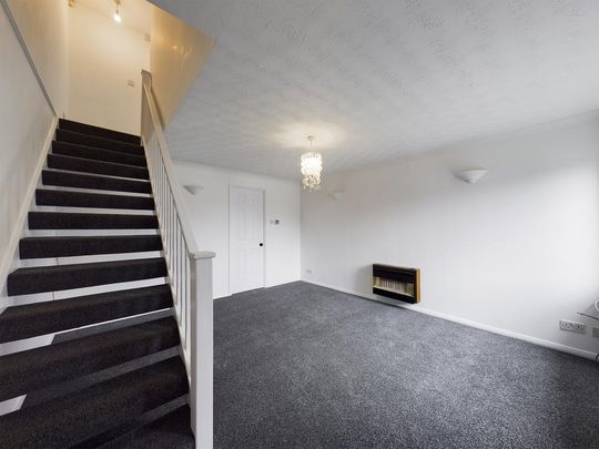 2 bedroom terraced house to rent - Photo 1