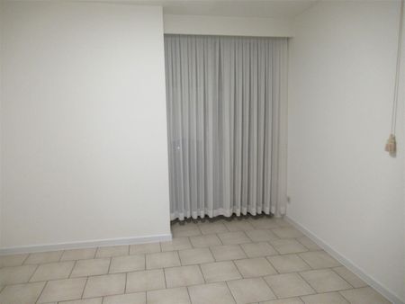 Appartement met 2 slaapkamers in centrum van Sint-Truiden. - Photo 4