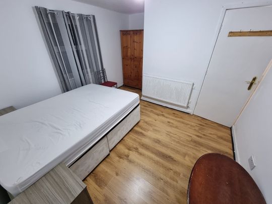 1 Bed Flat, Lister Road, L7 - Photo 1