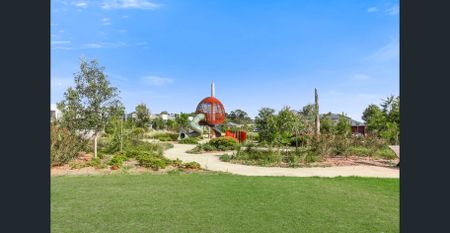 Modern Park-Front Townhouse in the Heart of the Brompton Community - Photo 5