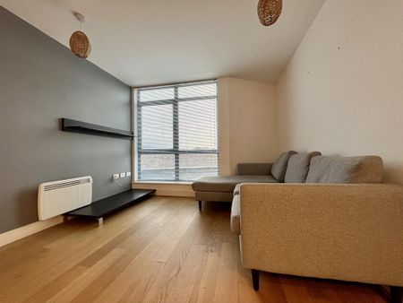 1 bedroom flat to rent - Photo 2