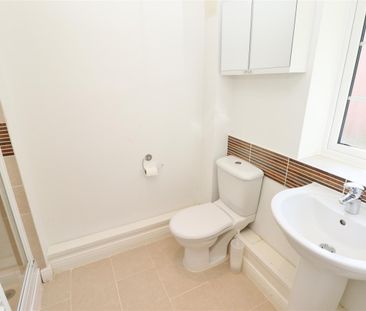 Keats Close, Borehamwood - Photo 5