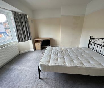 Garfield Terrace, Leeman Road - P10375 - Photo 1